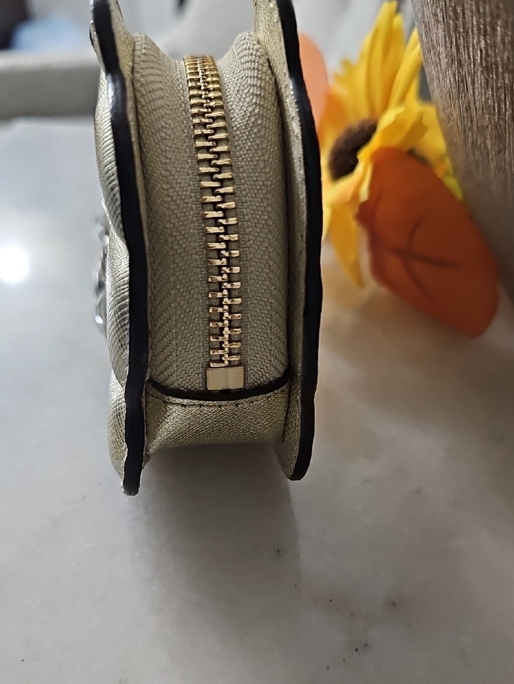 Kate Spade "Down The Rabbit Hole" Coin Purse - Picture 5 of 8